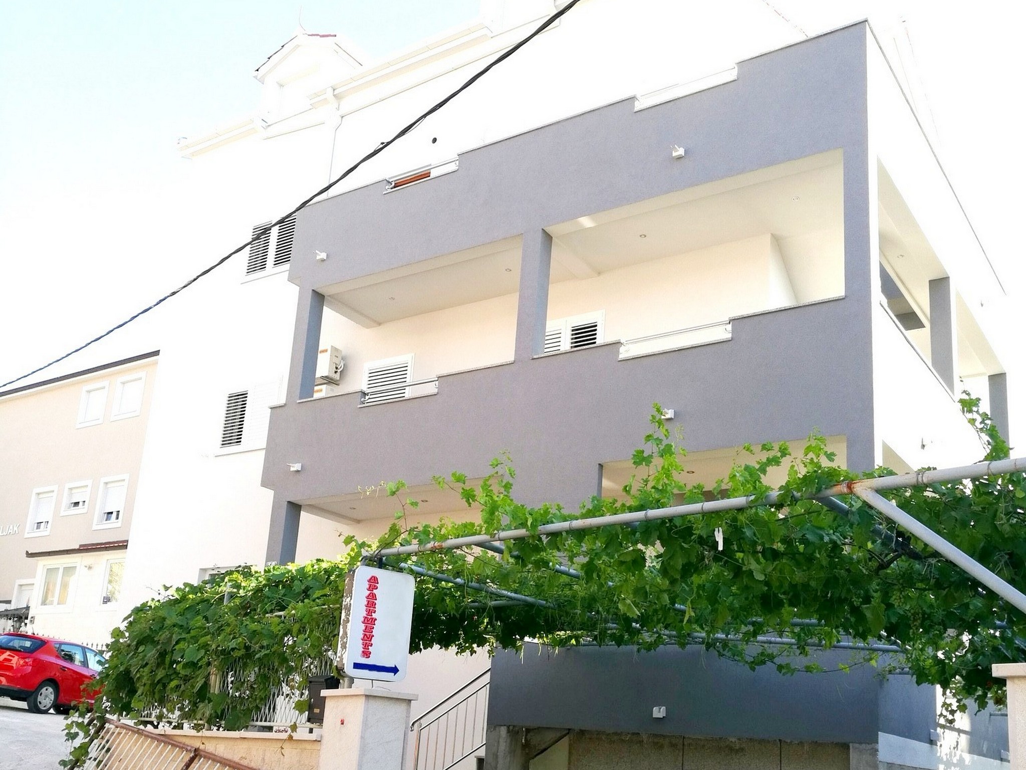 Apartments Jure Miljak