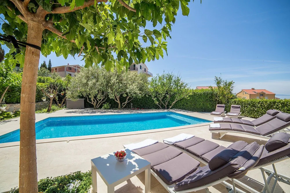 Apartments Milas