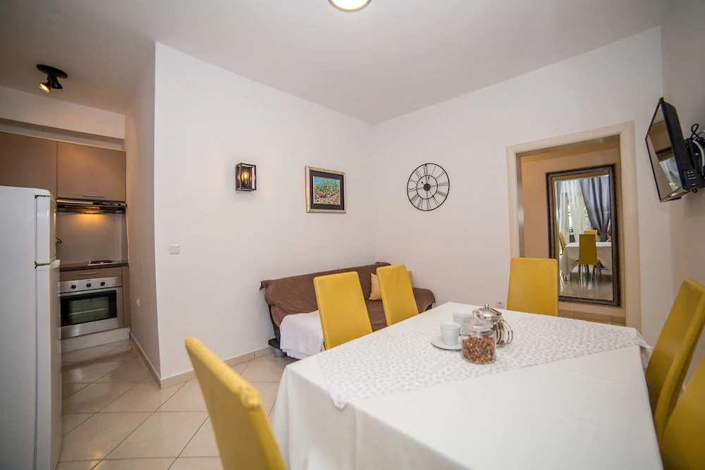 Apartments Milas