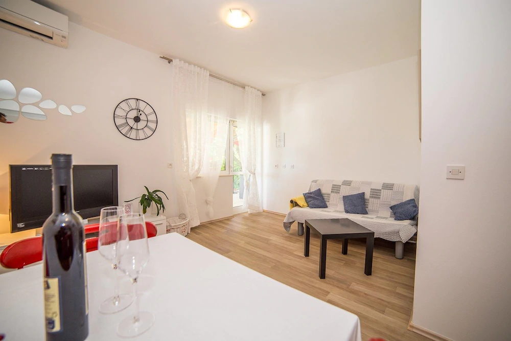Apartments Milas