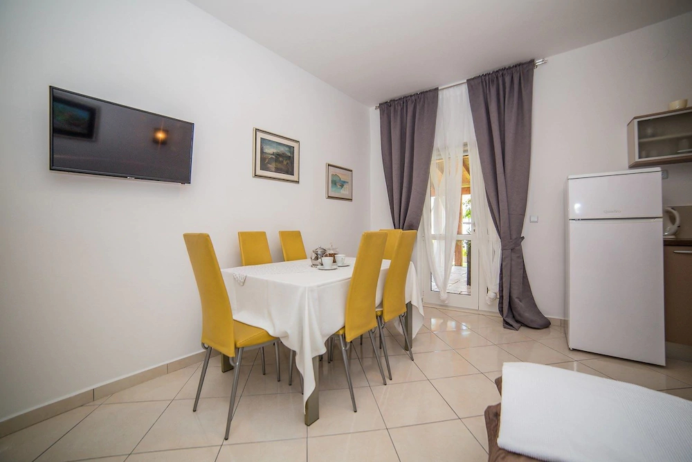 Apartments Milas