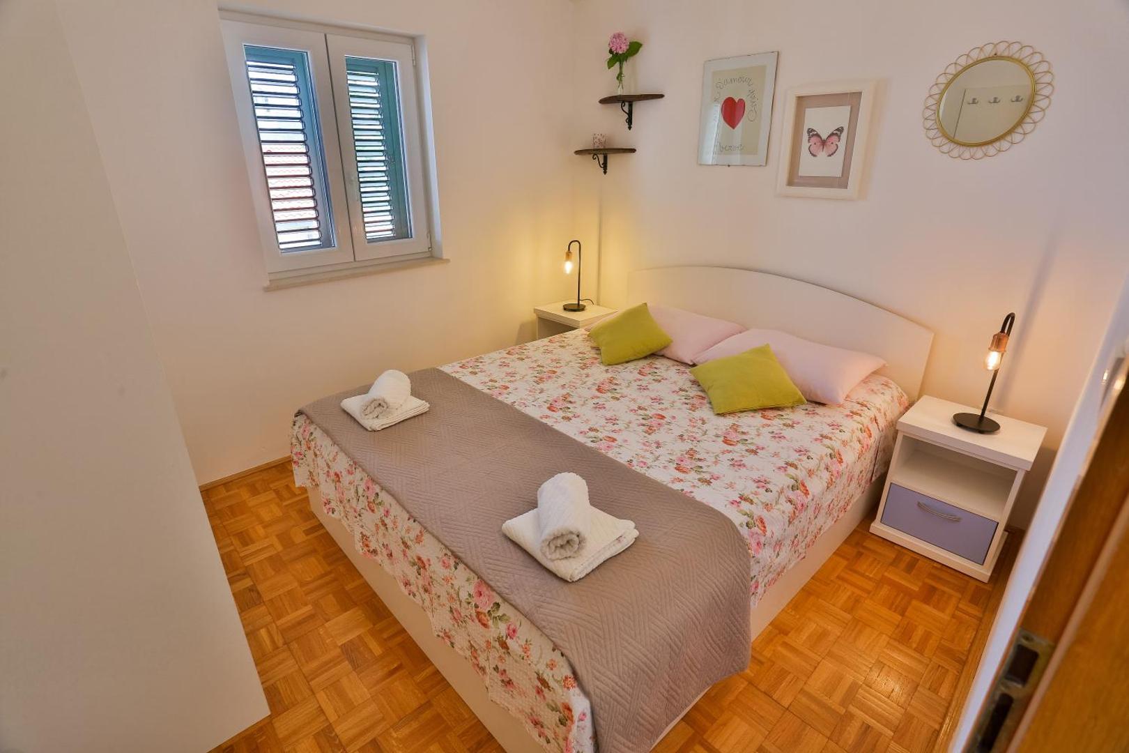 Apartments Tresnja