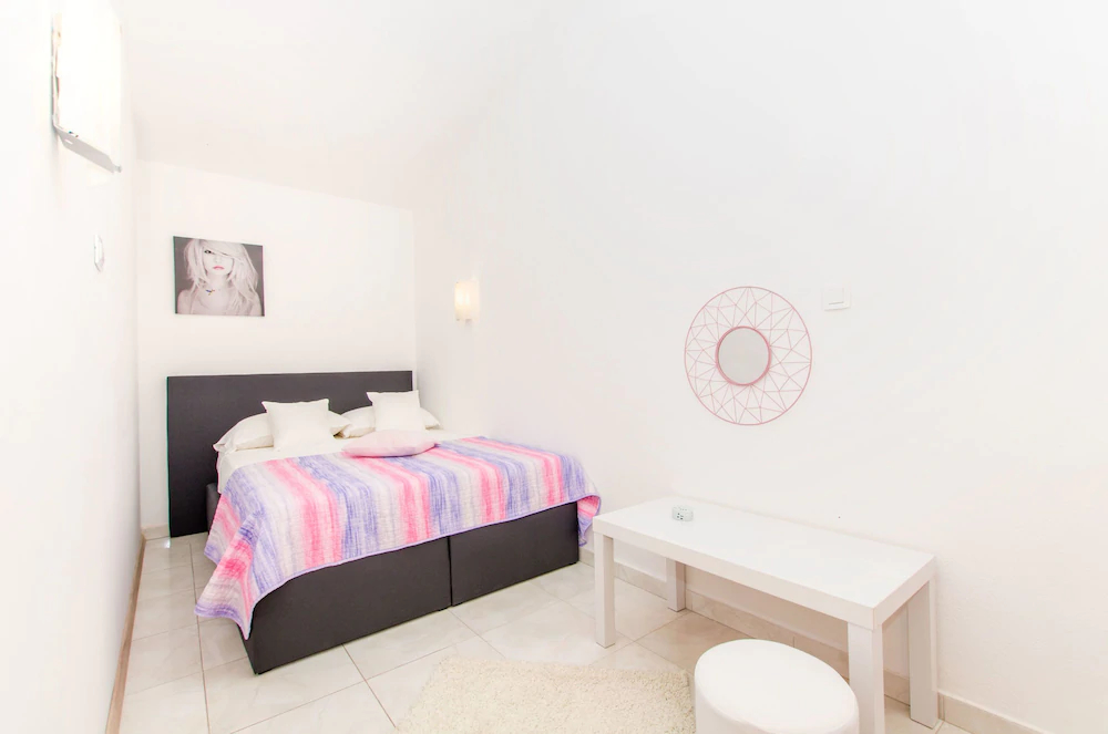 House Roza