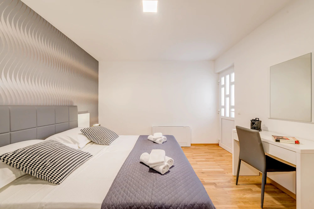 Lct Oleander Apartments