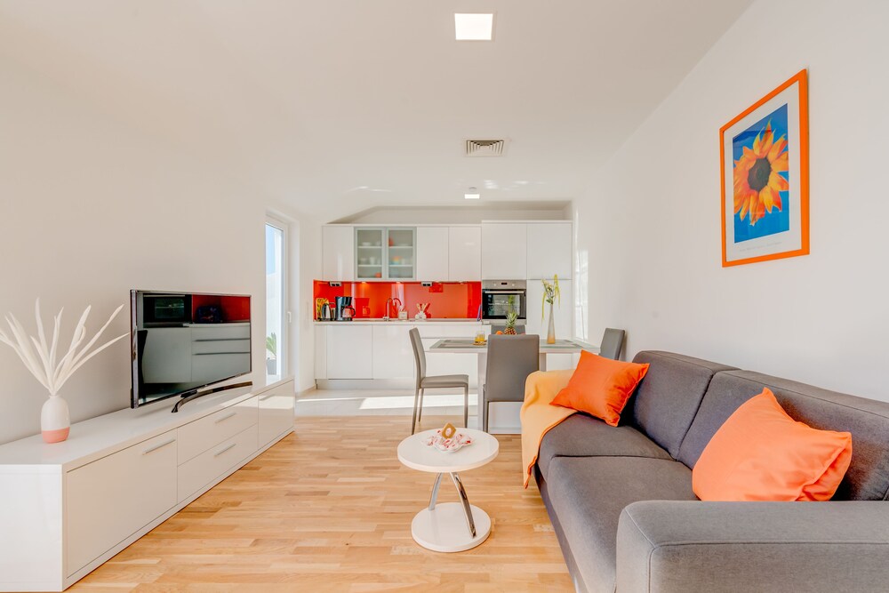 Lct Oleander Apartments