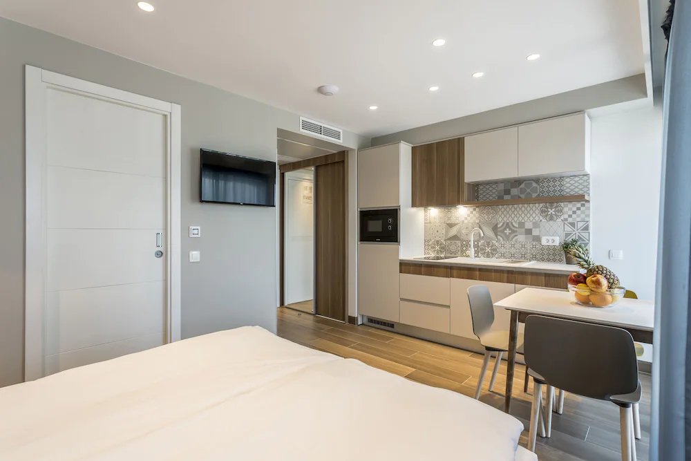 Ringo Apartments