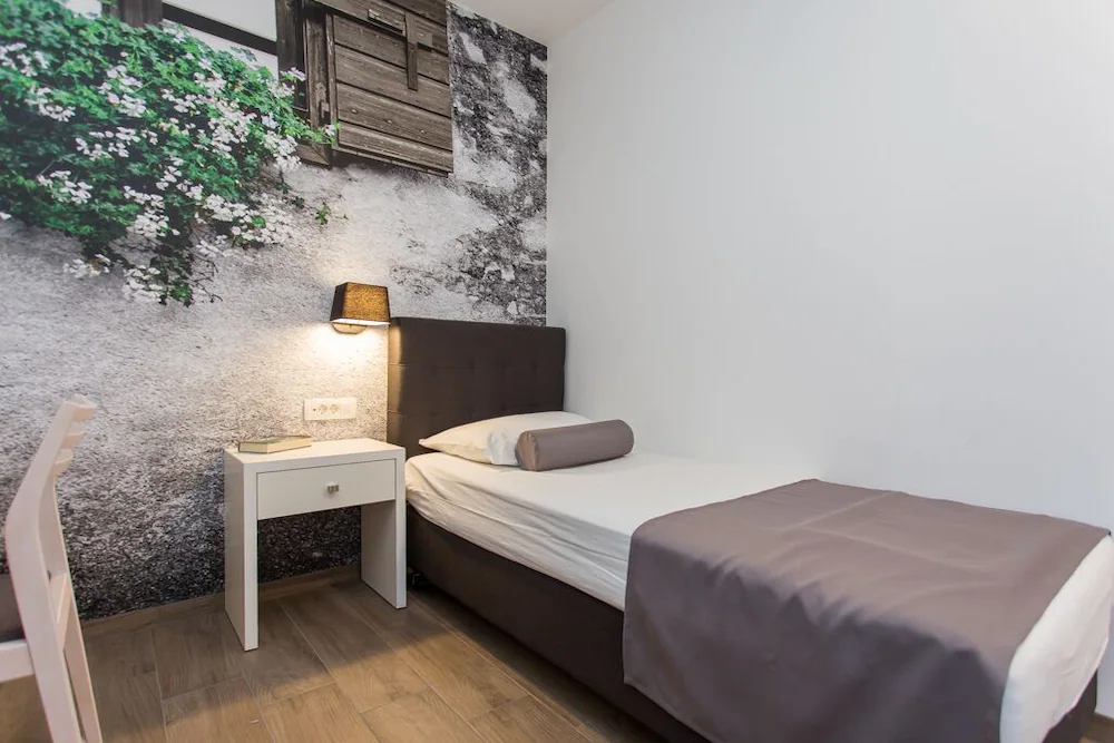 Ringo Apartments