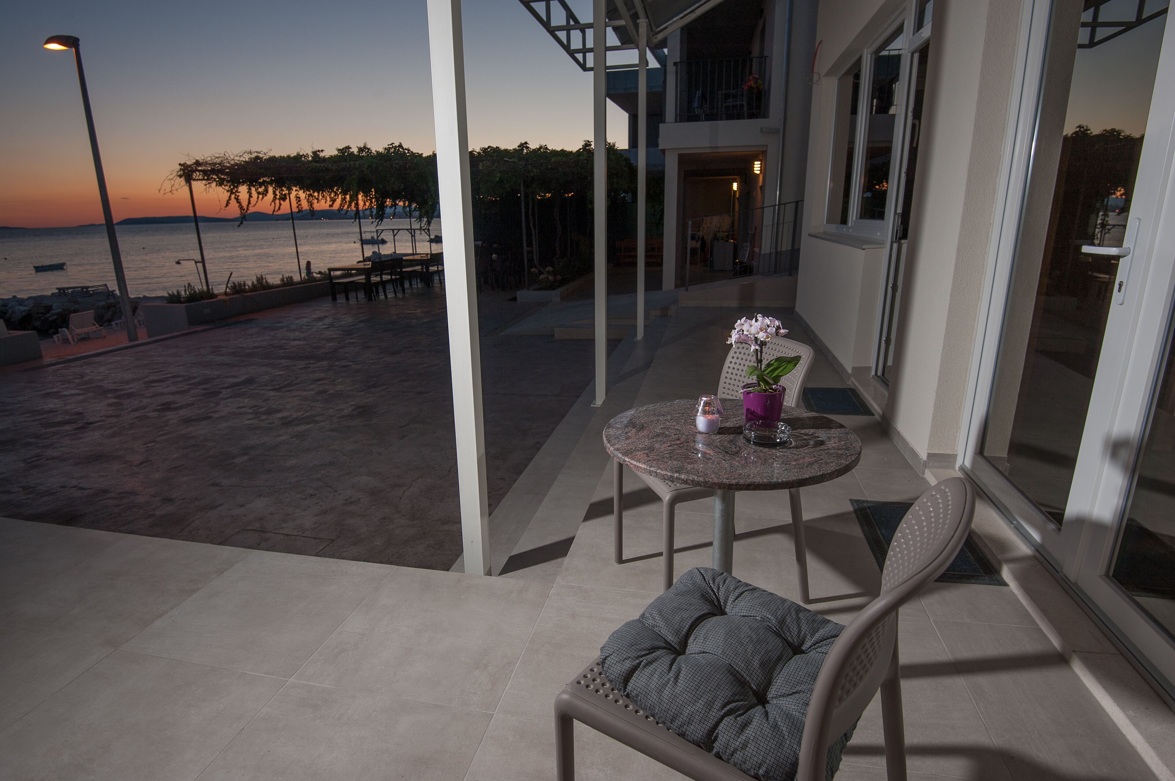 Seaside Luxury Suites