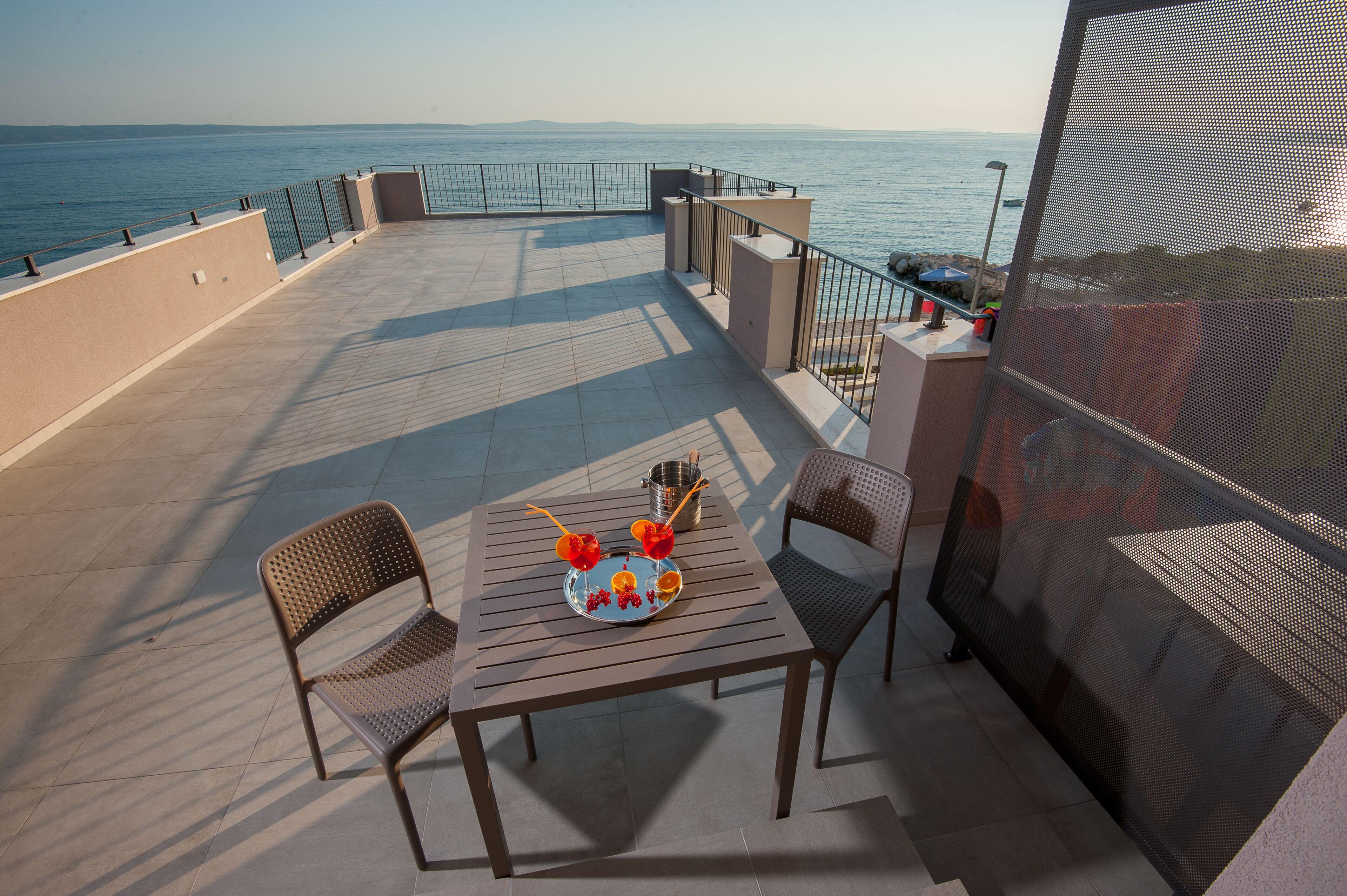 Seaside Luxury Suites