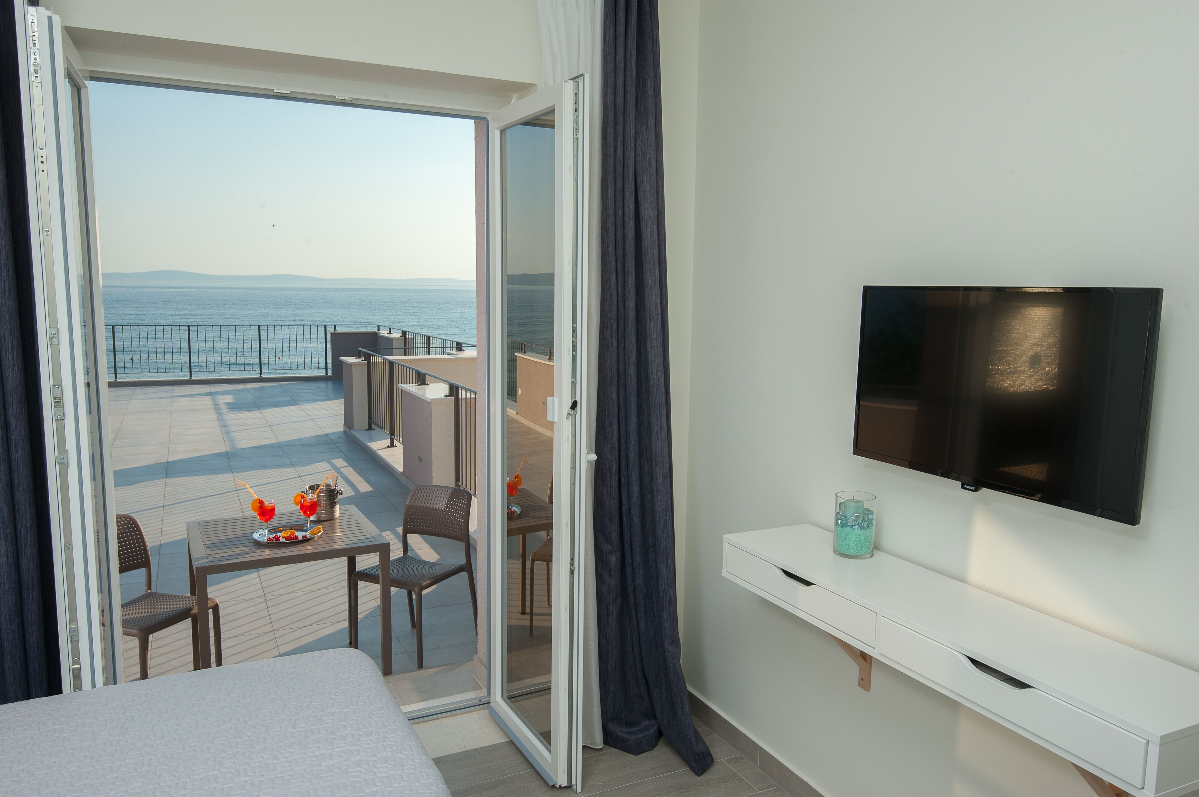 Seaside Luxury Suites