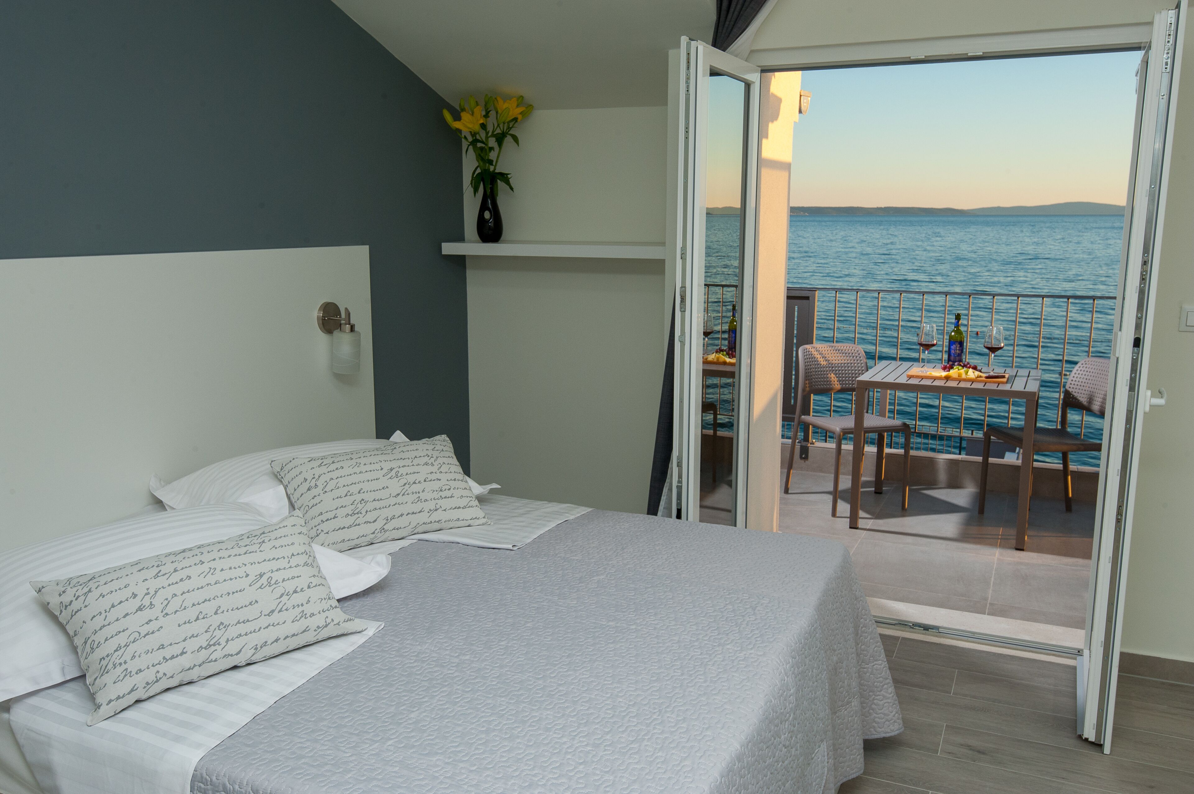 Seaside Luxury Suites
