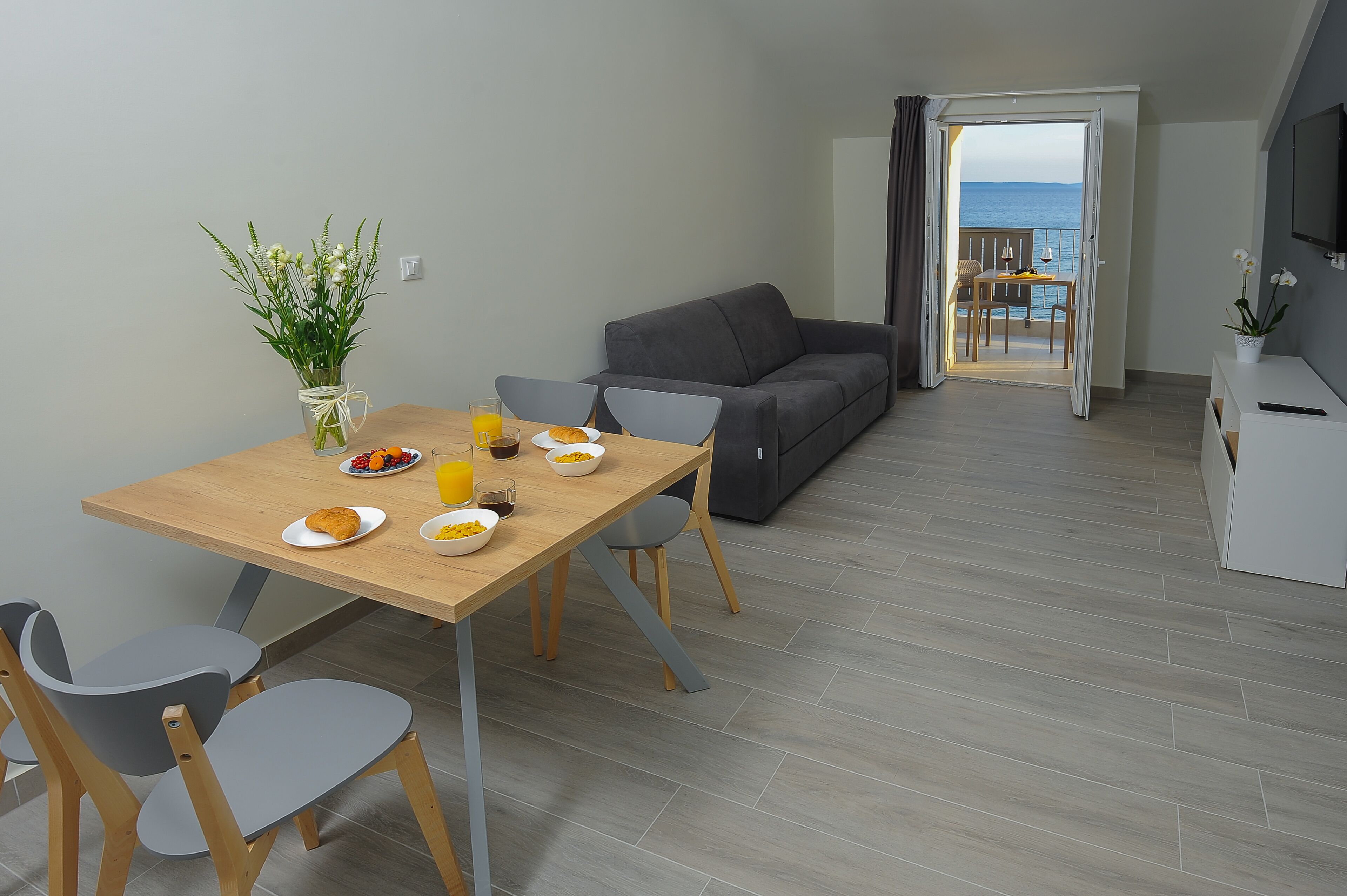 Seaside Luxury Suites