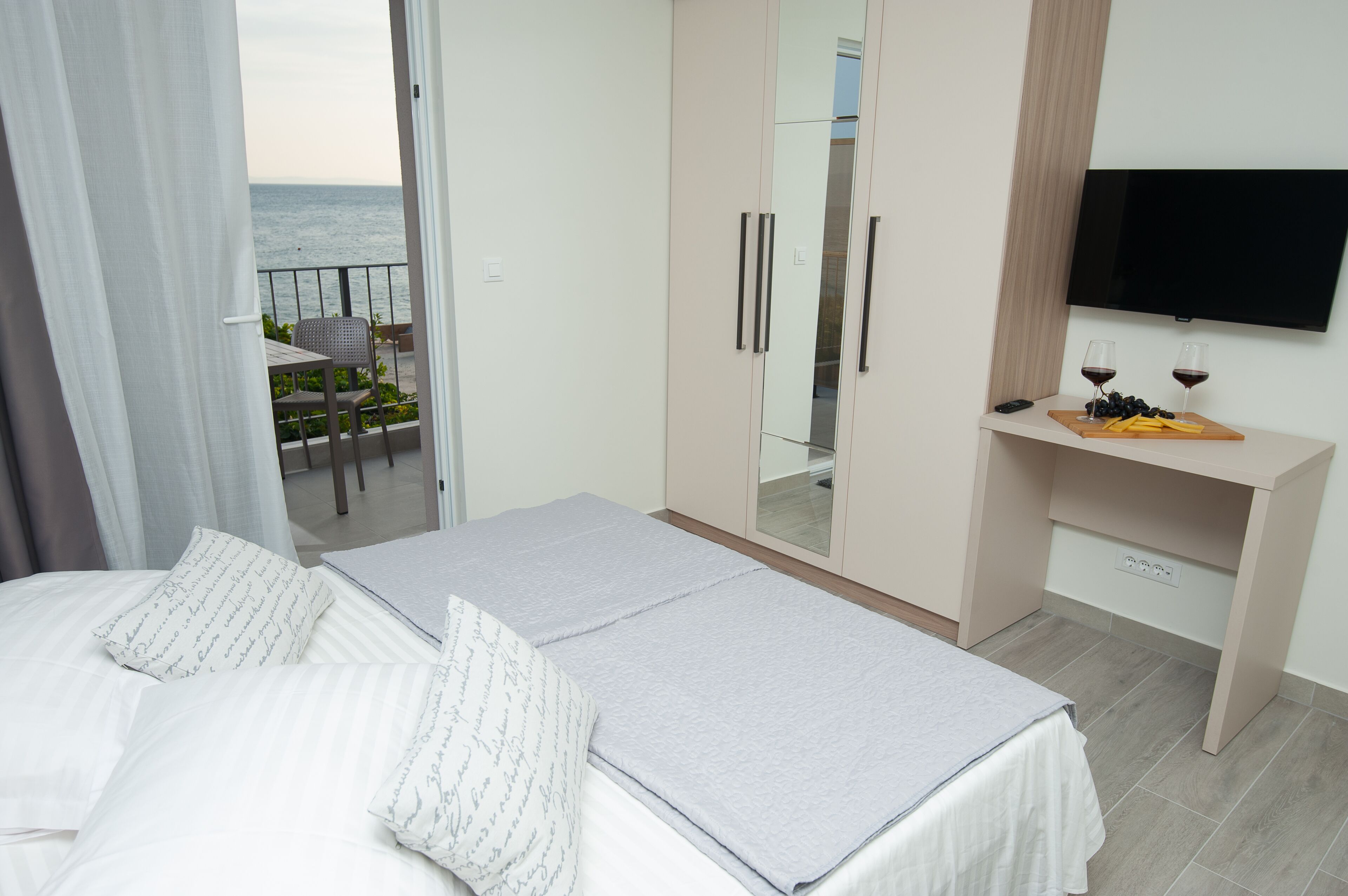 Seaside Luxury Suites