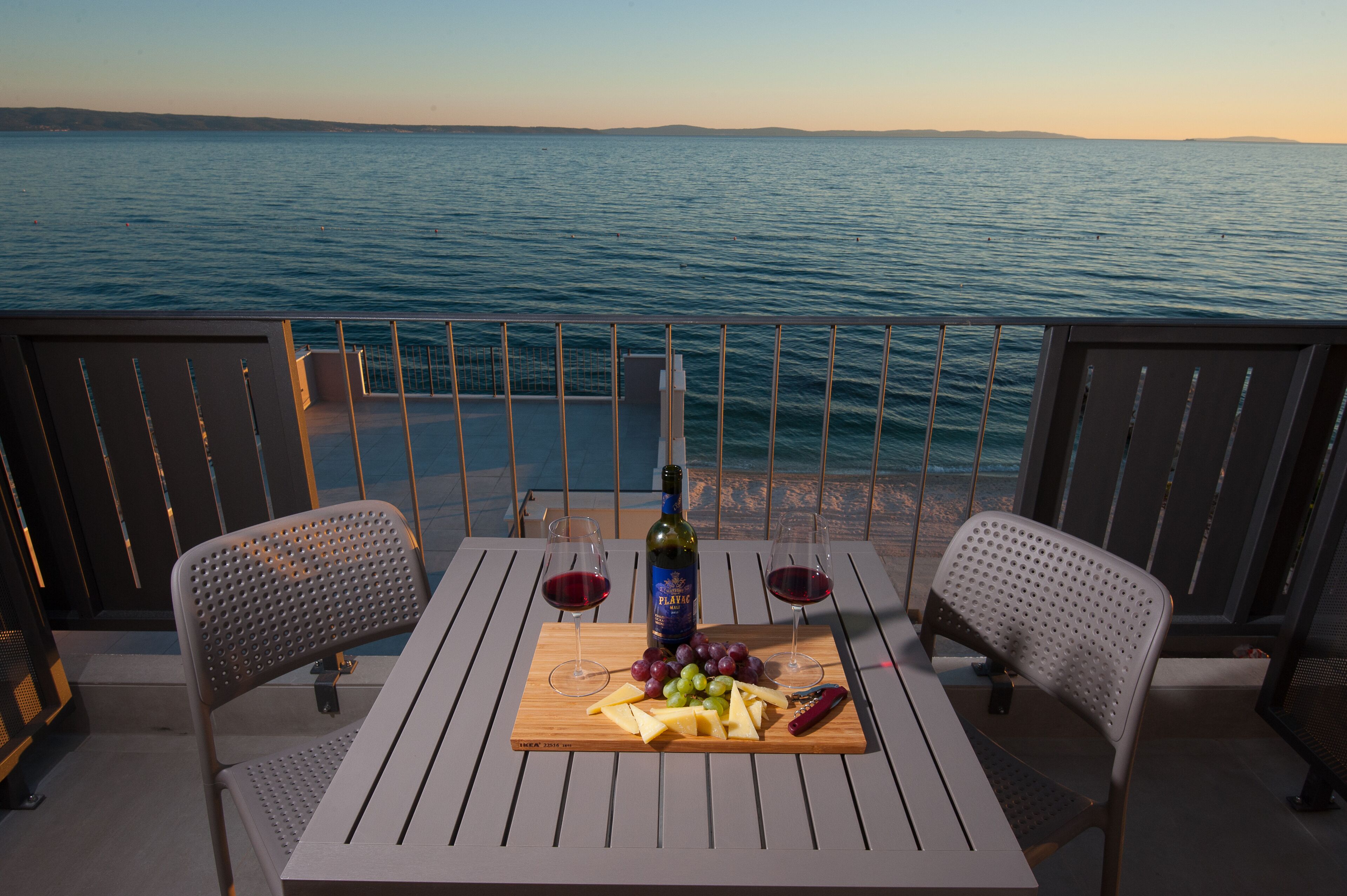 Seaside Luxury Suites