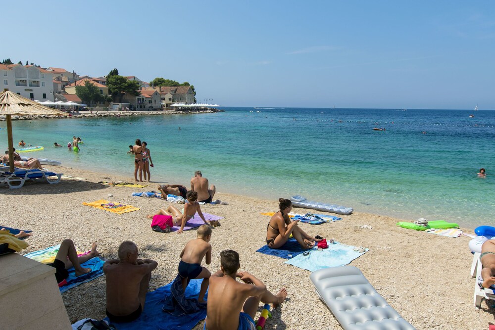 Apartment and Rooms Gasperov