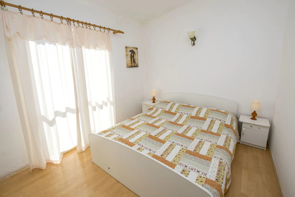 Apartment And Rooms Radojka