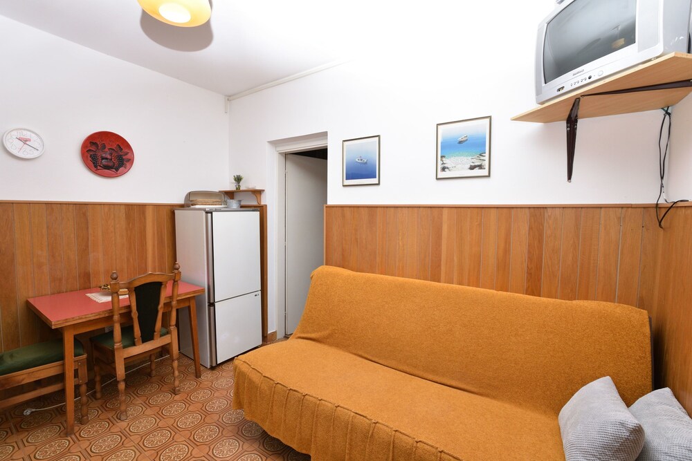 Apartments 2M