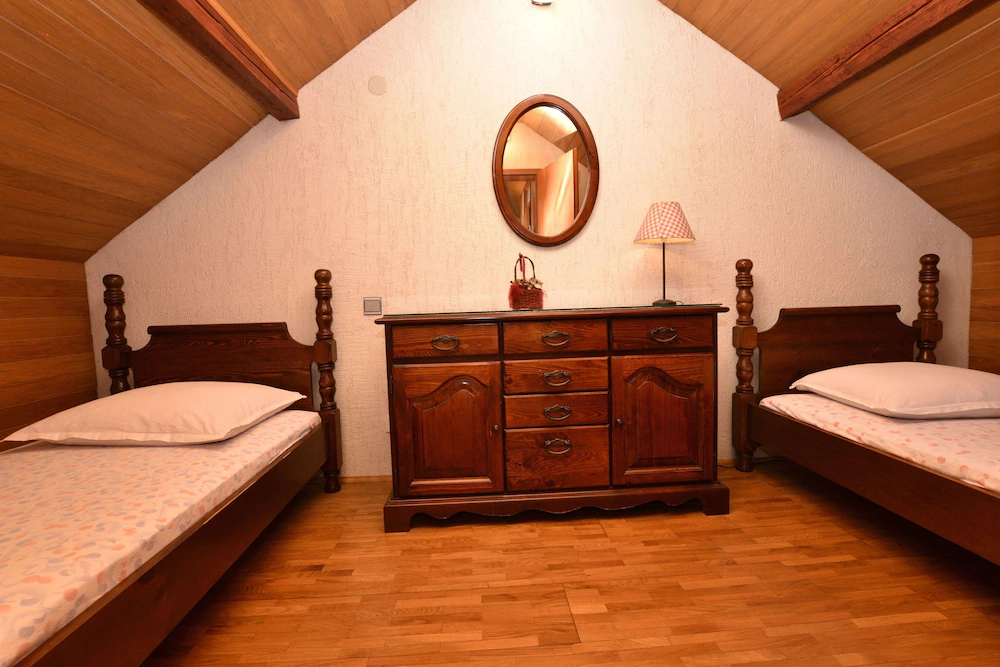 Apartments 2M