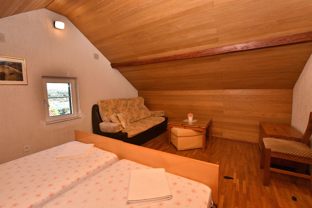 Apartments 2M