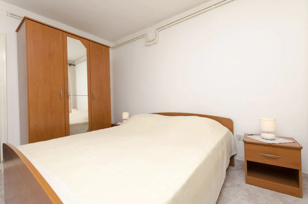 Apartments And Room Mate Mare