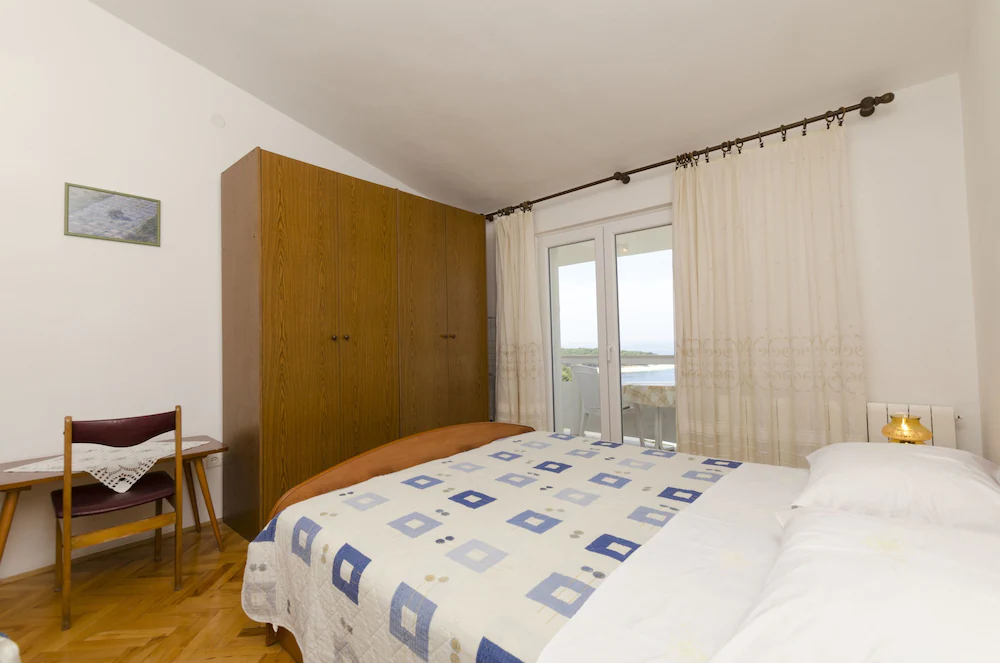 Apartments And Room Mate Mare