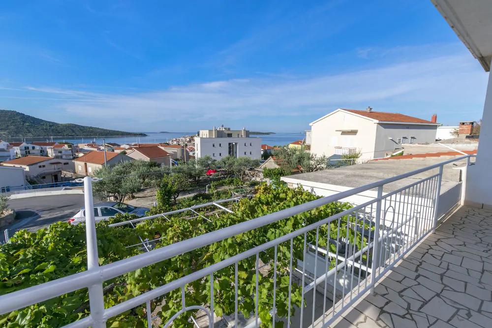 Apartments And Room Milka-Jere