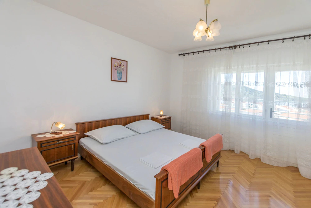 Apartments And Room Milka-Jere