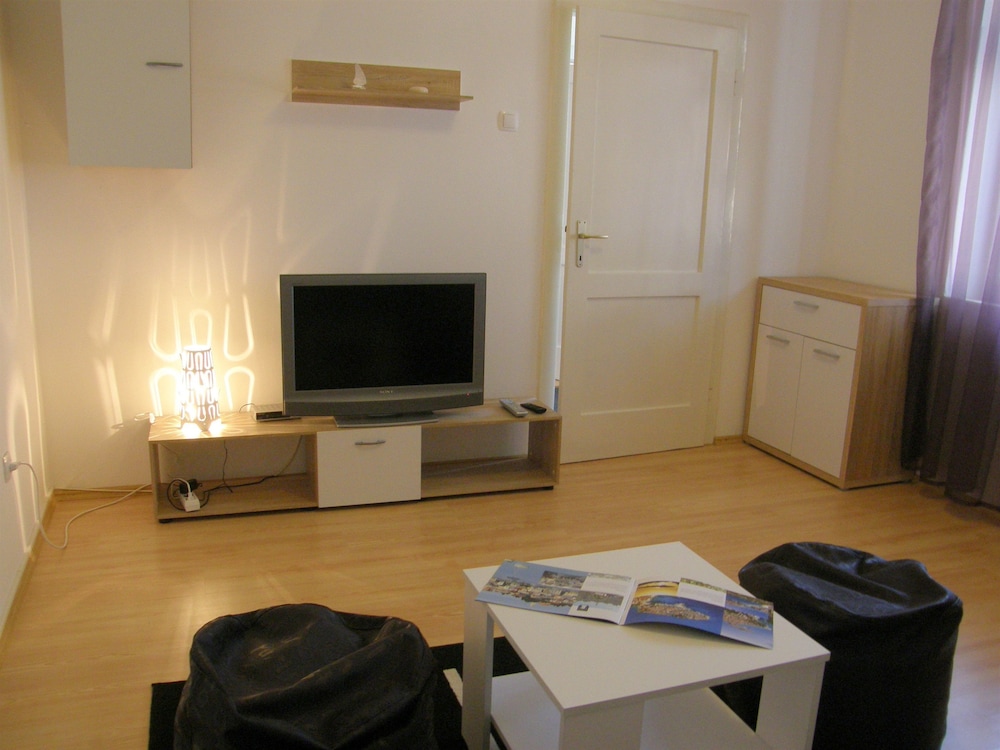 Apartments Dragica