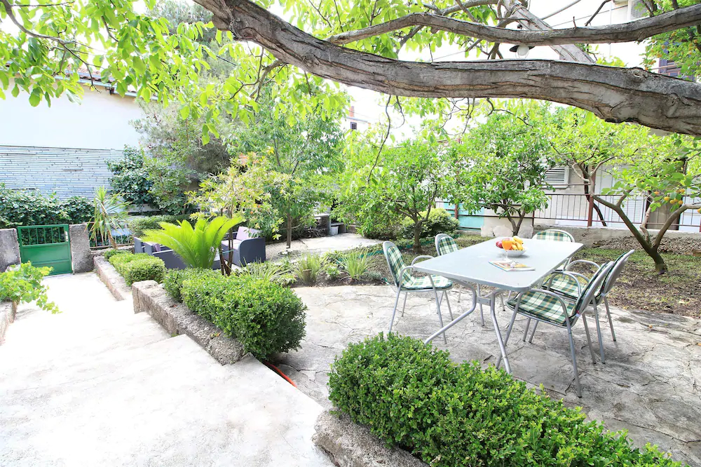 Apartments Ena