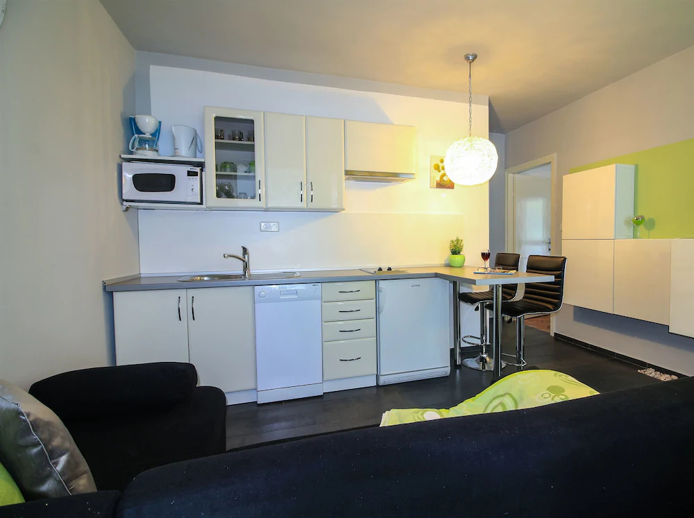 Apartments Ena