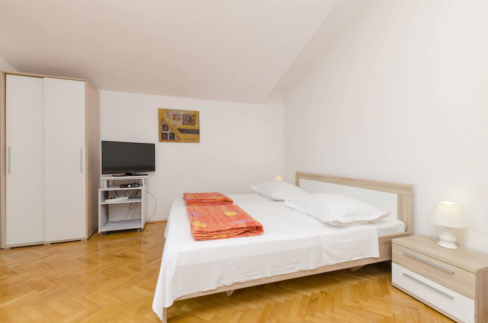 Apartments Goran