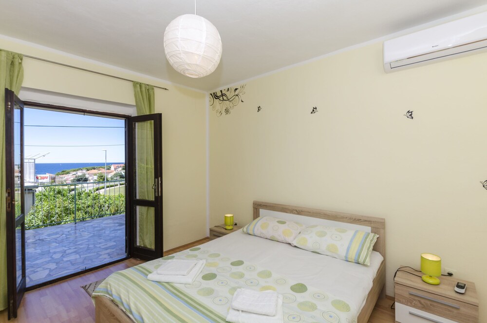Apartments Ivica
