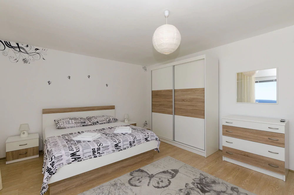 Apartments Ivica