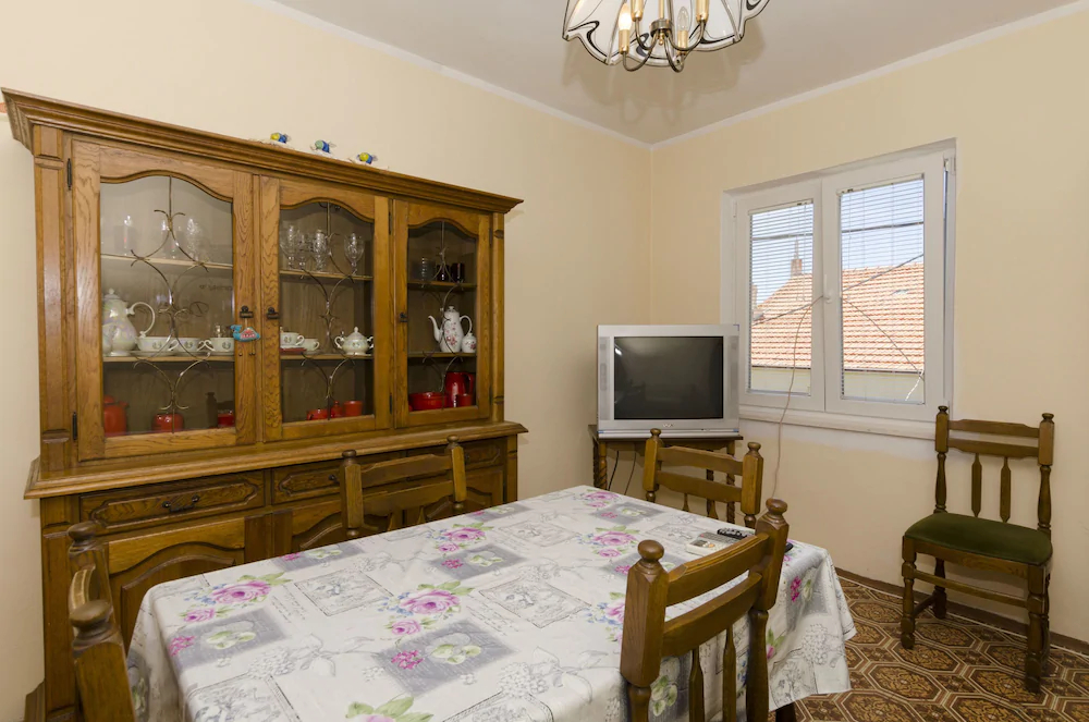 Apartments Ivica