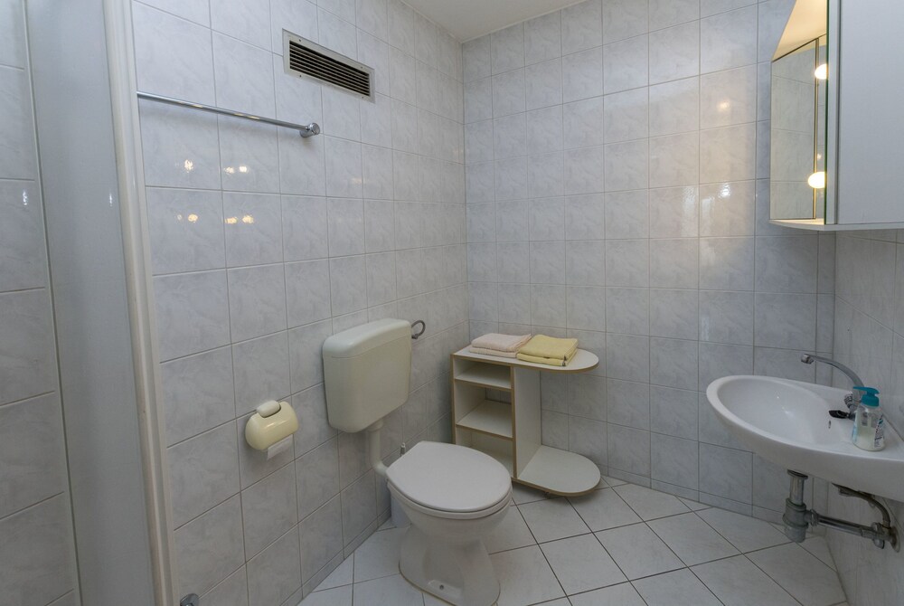 Apartments Jelka