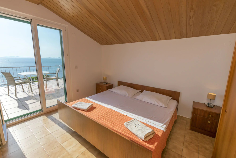 Apartments Jere Stipe