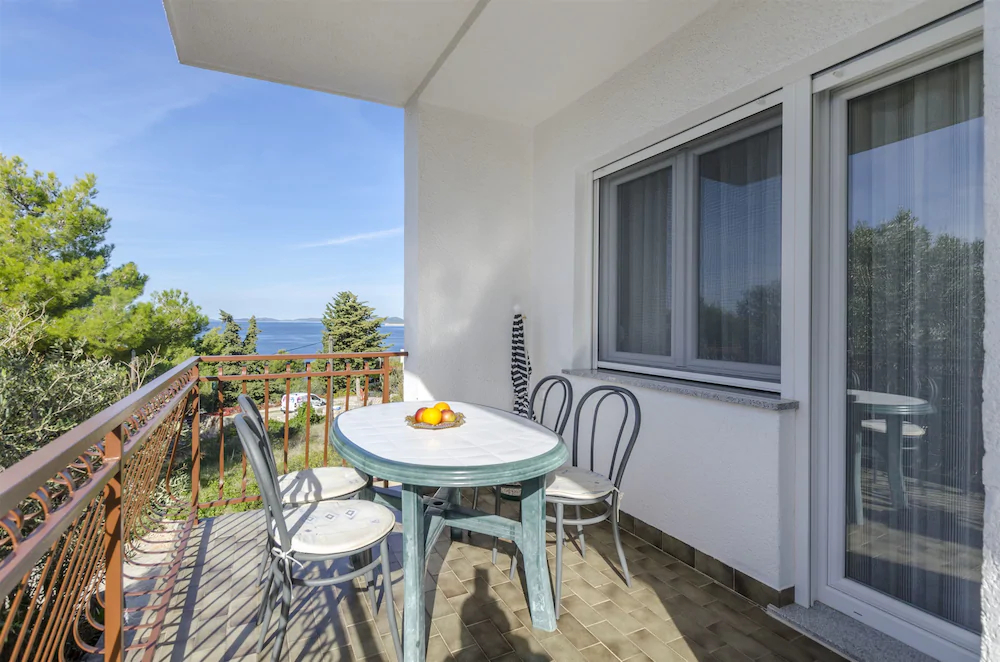 Apartments Karmela