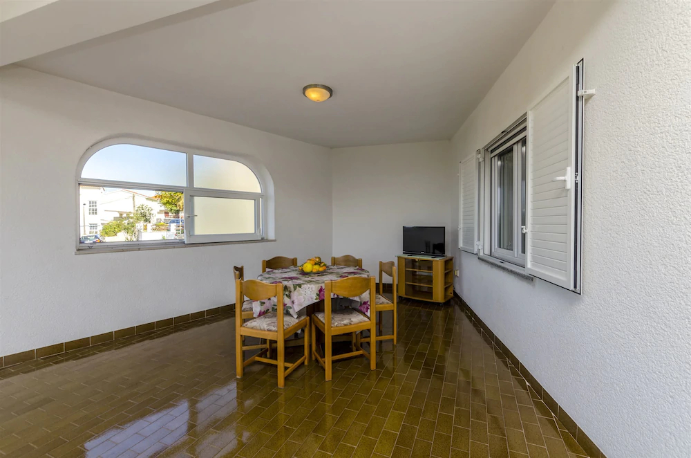 Apartments Karmela