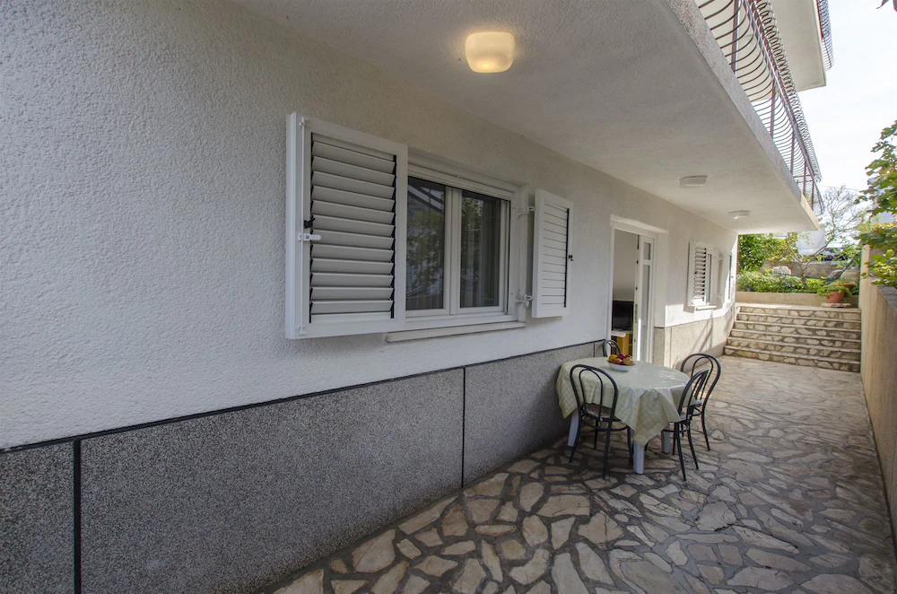 Apartments Karmela