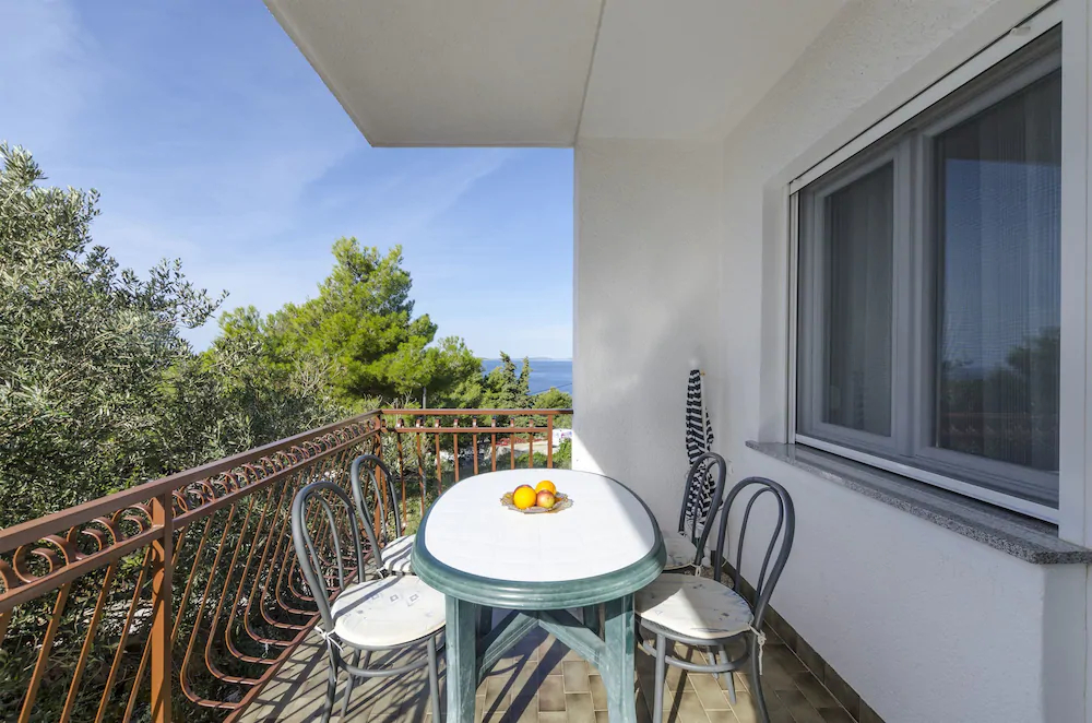 Apartments Karmela