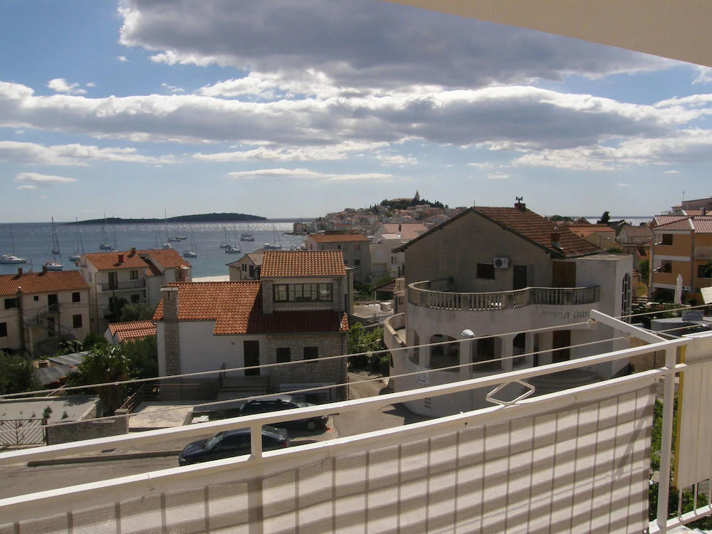 Apartments Ljubo