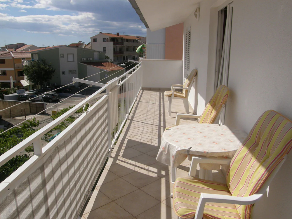 Apartments Ljubo
