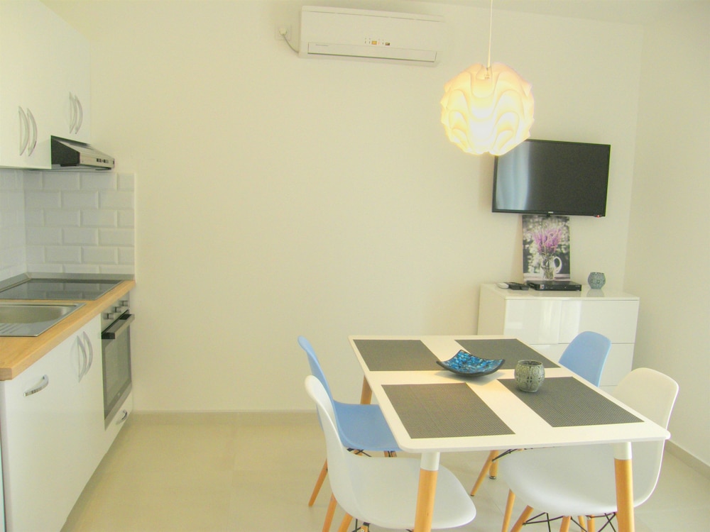 Apartments Mare