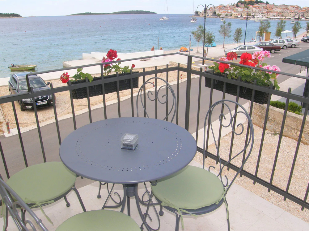 Apartments Mare