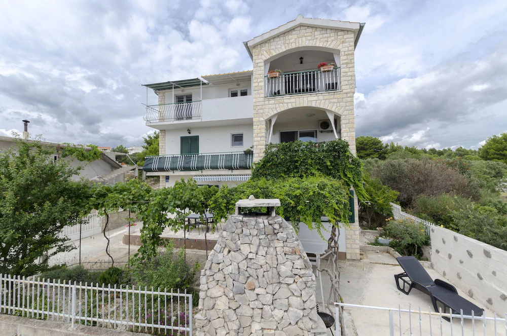 Apartments Nada