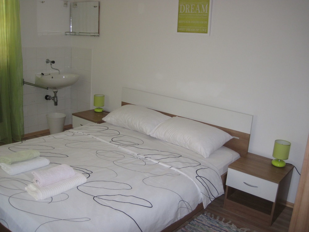 Apartments Paško
