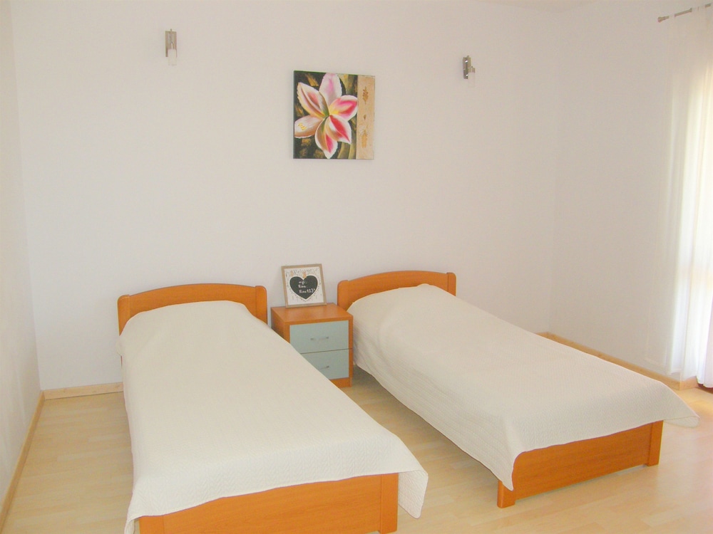 Apartments Rina