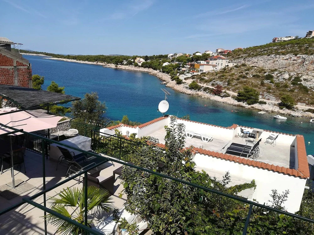Apartments Bobi