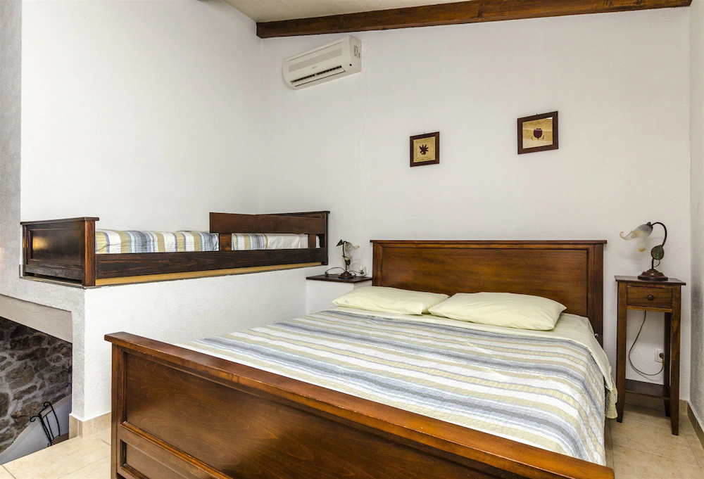 Apartments Uvala