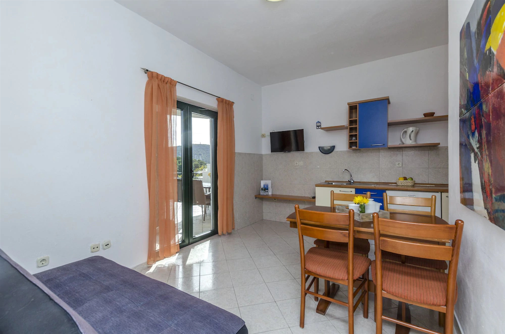 Apartments Uvala
